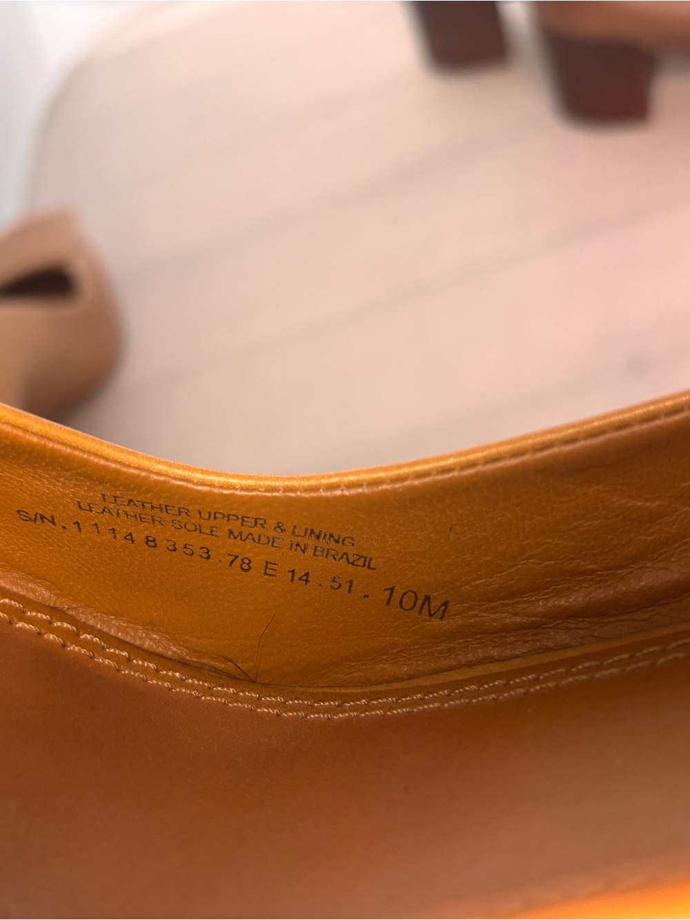 Tory Burch tan Yardley Leather square Toe Pumps w/ Gold Logo size 10 M - Picture 9 of 10